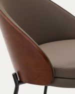 Eamy Brown - Image 6